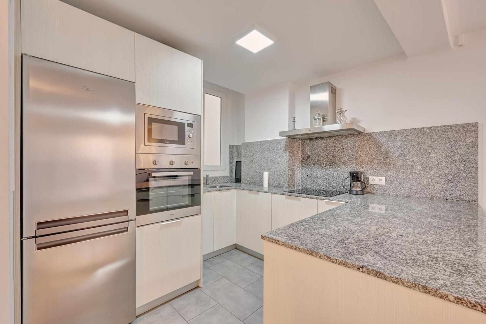 Zure Etxea By Clabao Appartement Pamplona Buitenkant foto